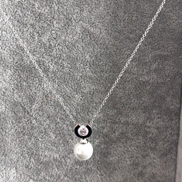 Silver Chain Necklace W/ Pearl & Crystal Pendant Elegant Design For Women Jewelr - Picture 2 of 6